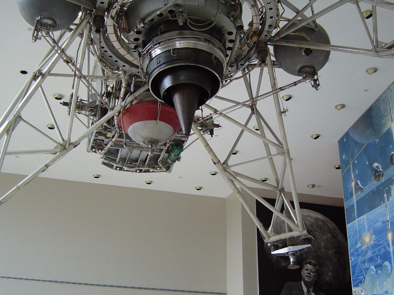 cameron image of spaceship
