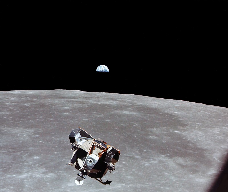 cameron mitchell image of space and ship